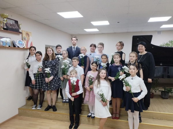 17 мая состоялся концерт класса преподавателя Межецкой Оксаны Васильевны "По клавишам искусства!"