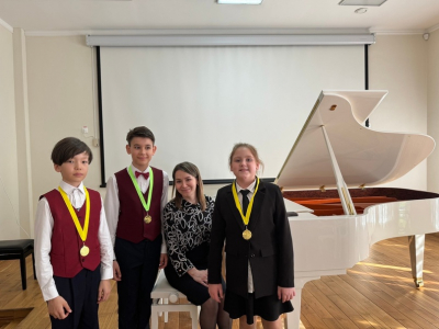 Городской конкурс секции общего фортепиано в номинации ансамблевое исполнительство.